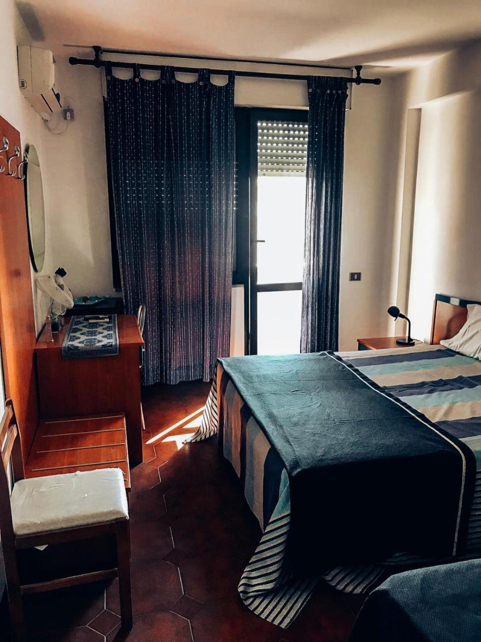 B & B Brisa Del Mar Alghero Buitenkant foto